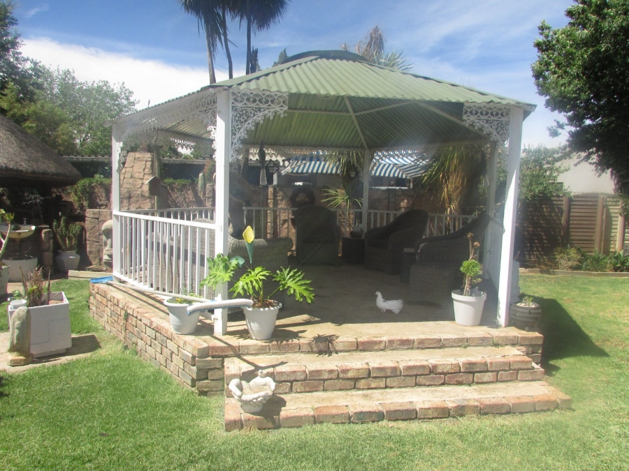 4 Bedroom Property for Sale in Fichardt Park Free State